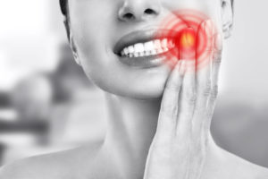 Il laser per la parodontite: la terapia indolore per la cura delle tasche parodontali